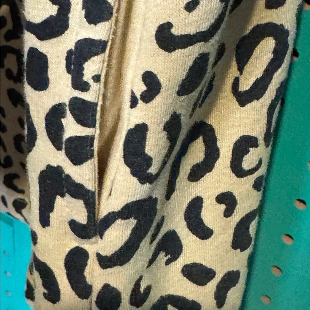 Old Navy Girls Leopard Hoodie Sweatshirt Dress Size 4T 5T Long Sleeve Cozy
